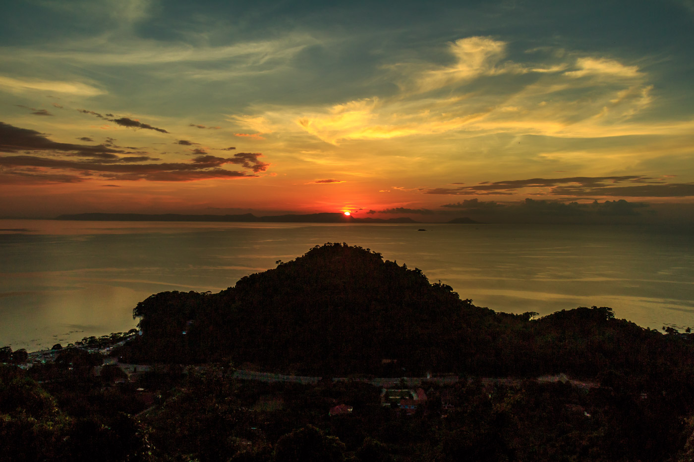 attraction-Kep National Park Sunset Mountain.jpg